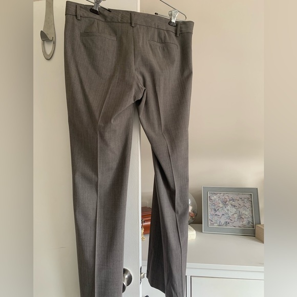 Banana Republic Logan Trousers - Picture 4 of 5